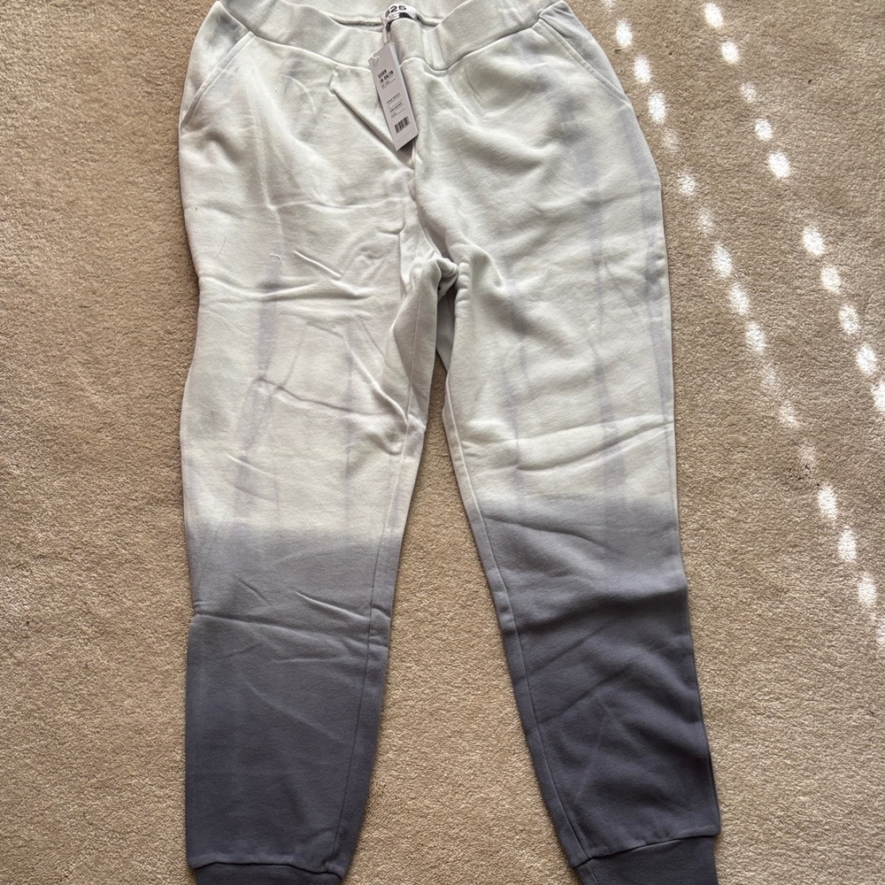 Born Women's Gray Ombre Joggers